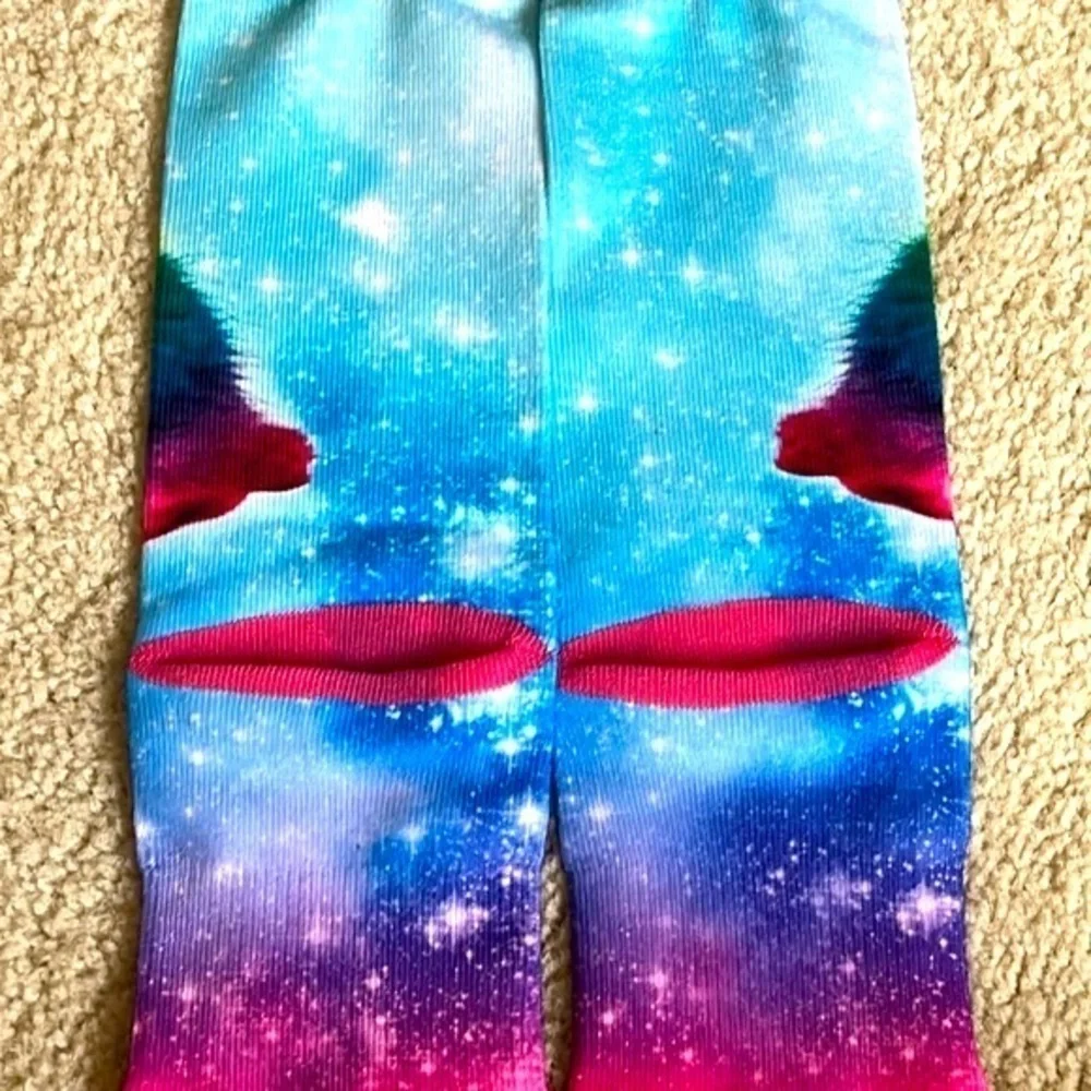 Brand New Hallmark Toe of A Kind Colorful Rainbow Unicorn Kitten Crew Socks